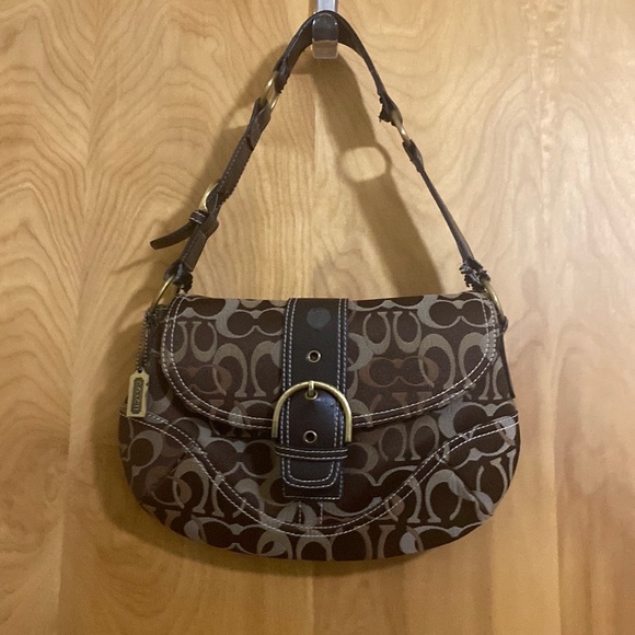 Coach Handbags - Coach Shoulder Bag Y2K Authentic Snap Closure Brown GUC